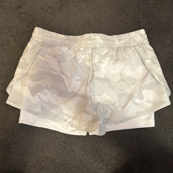 RBX white camo running shorts - Picture 2 of 4